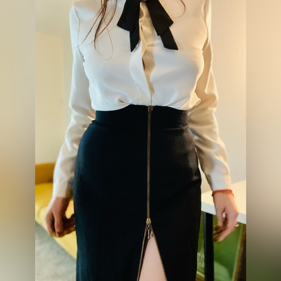 Vintage Midi Black High Waist Skirt Front Zipper Pure Wool Sz 6 - Picture 9 of 12